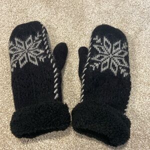 Fleece lined mittens
